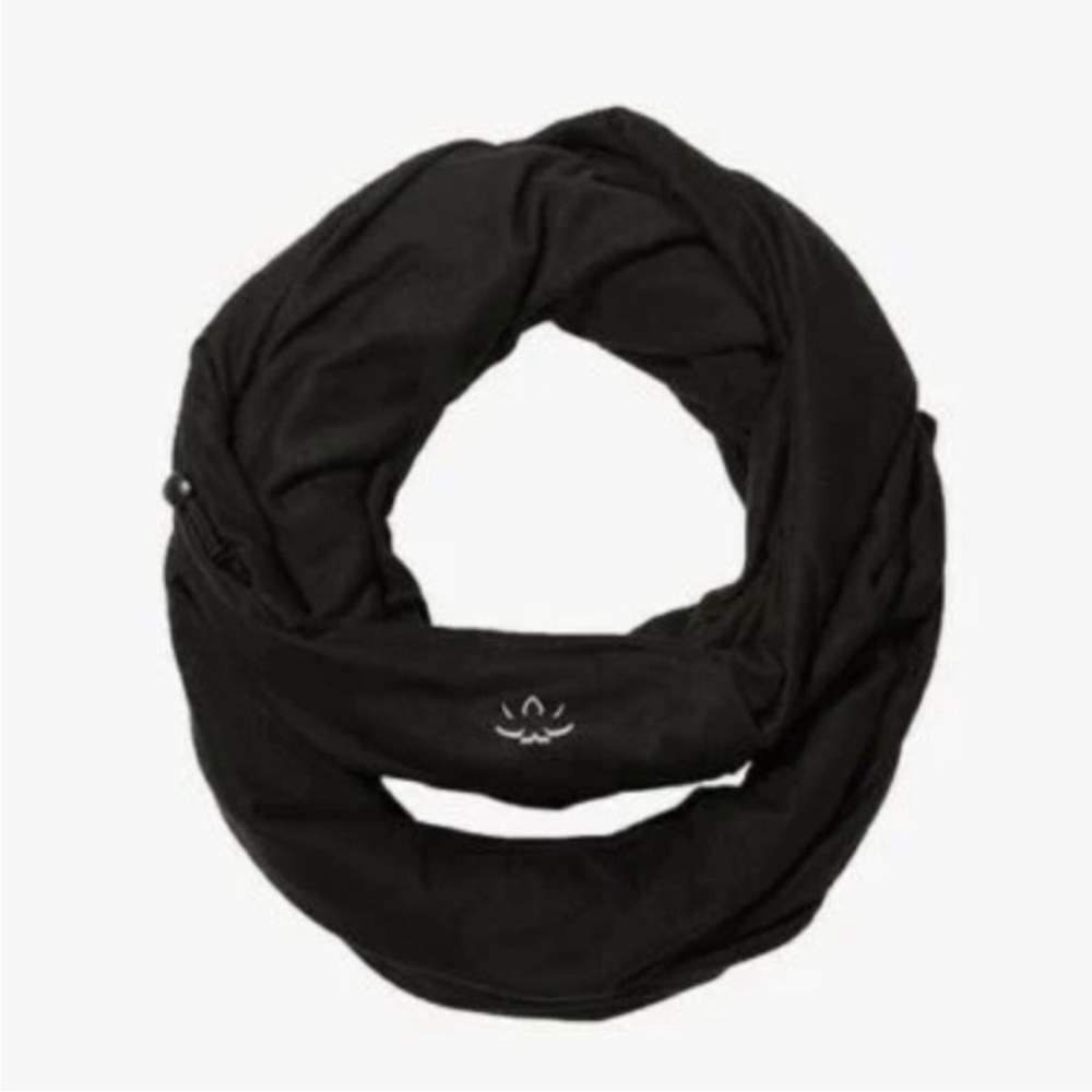 Beyond Yoga | Pocket Infinity Scarf NWT